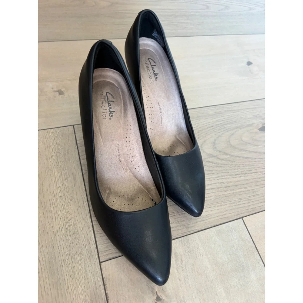 Clarks collection black